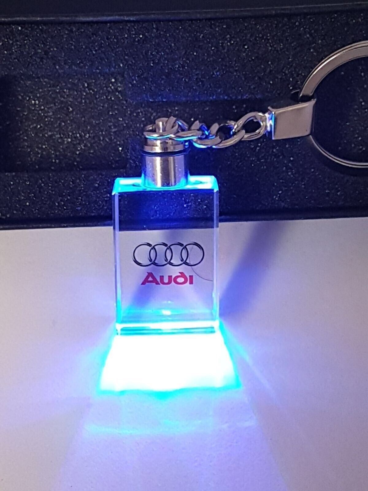 Keychain Key ring Keyring With Gift Box LED 3D LIMITED EDITION For AUDI