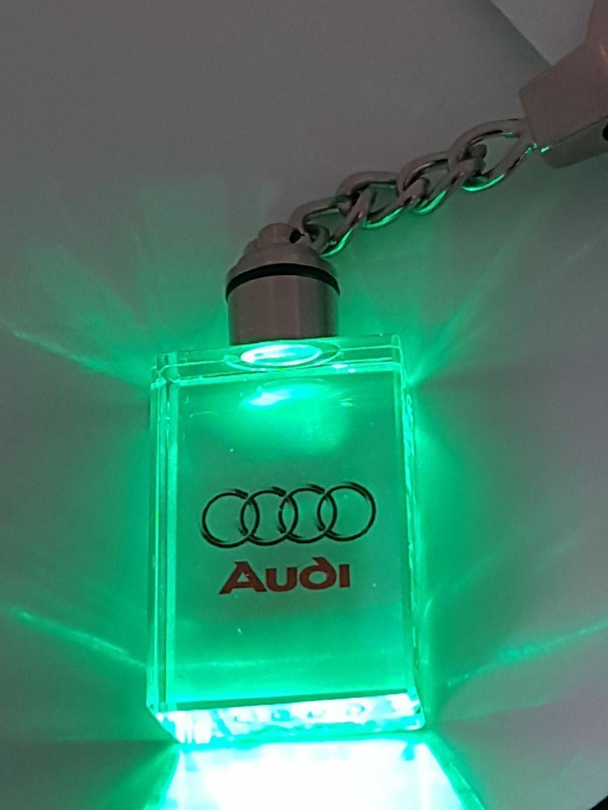 Keychain Key ring Keyring With Gift Box LED 3D LIMITED EDITION For AUDI