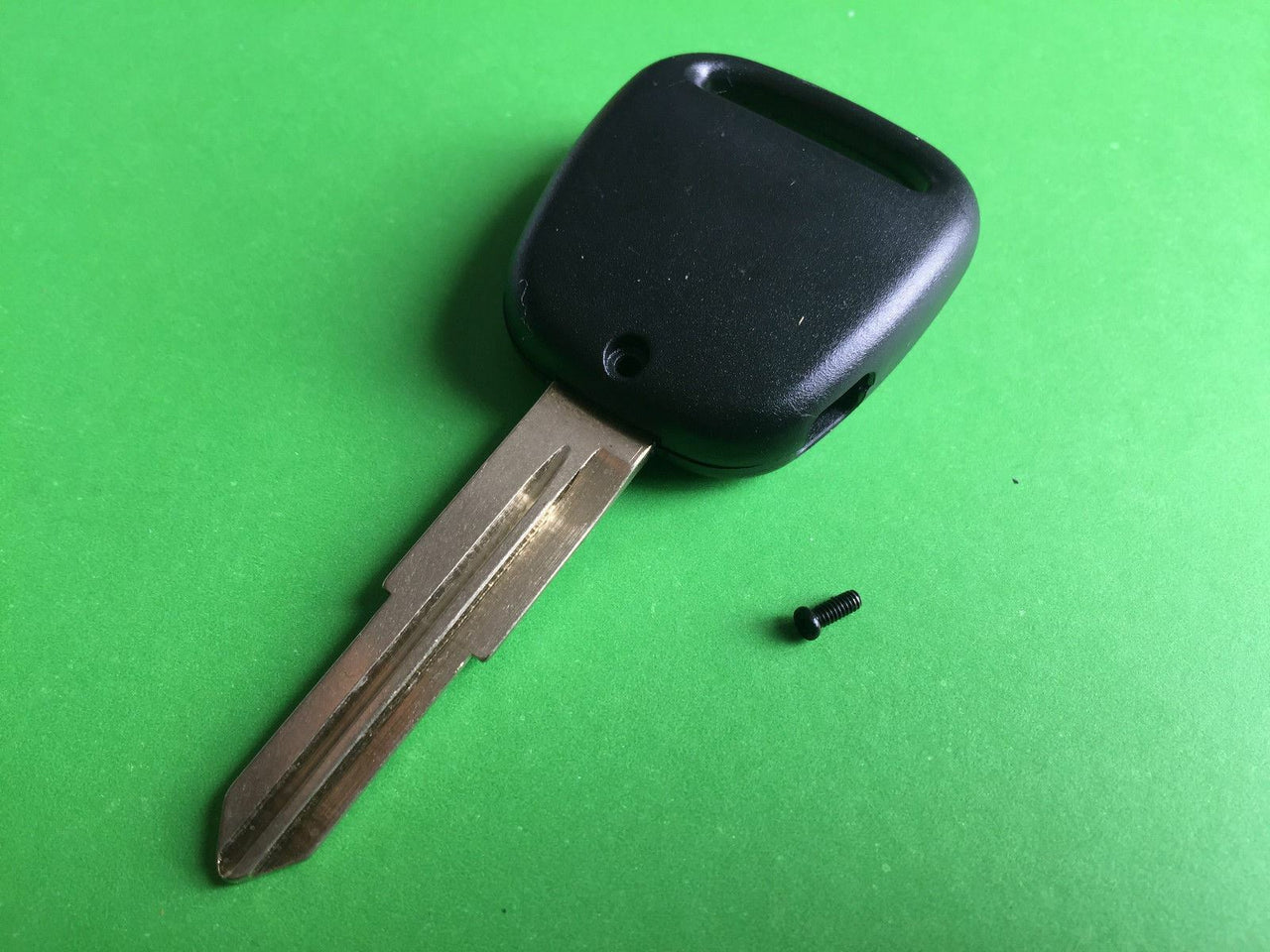 Fits Toyota 1 Side Button Toy41 Left Side 10-8mm Key Blade