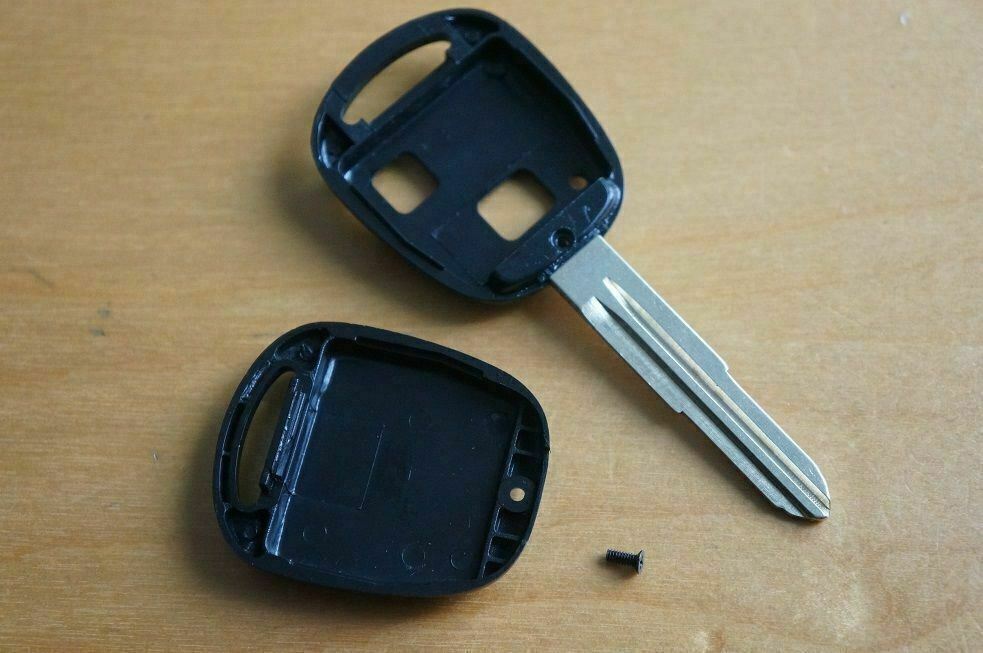 Fits Toyota Yaris 2 Button TOY41 Car Key Fob