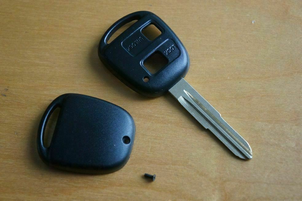 Fits Toyota Yaris 2 Button TOY41 Car Key Fob